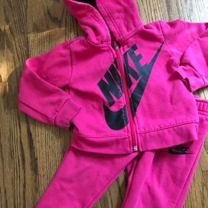 Girls nike set